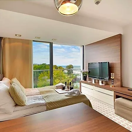Apartman Marine Prywatny Widok Na Morze Basen Sauna Jacuzzi 5 Pietro Kołobrzeg