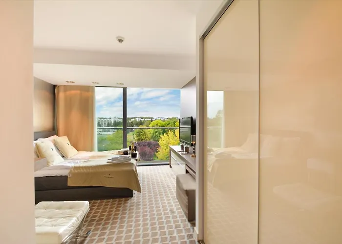 Apartamento Marine Prywatny Widok Na Morze Basen Sauna Jacuzzi 5 Pietro